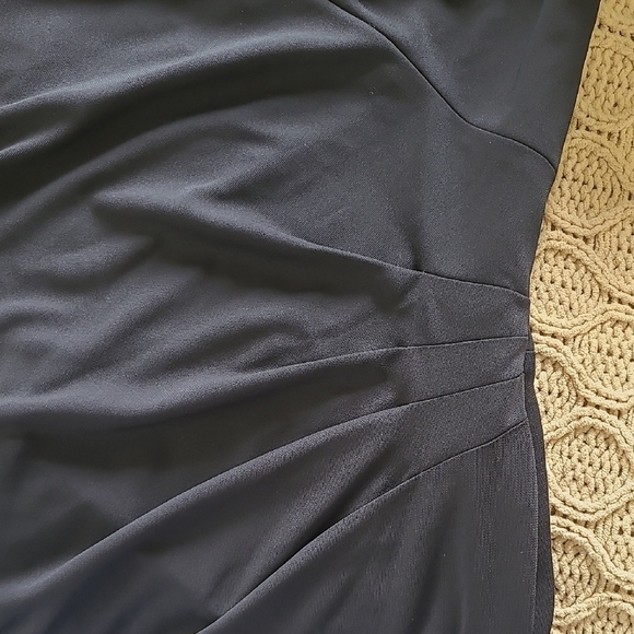 Lauren Ralph Lauren LBD One Shoulder Cutout Midi Sheath Dress - Size 16 - Picture 5 of 12